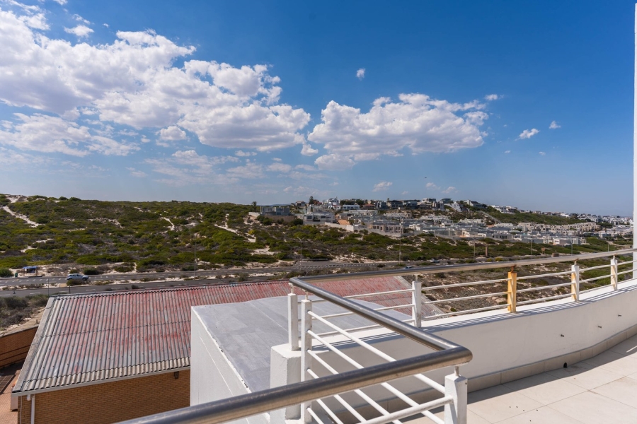 3 Bedroom Property for Sale in Bloubergstrand Western Cape